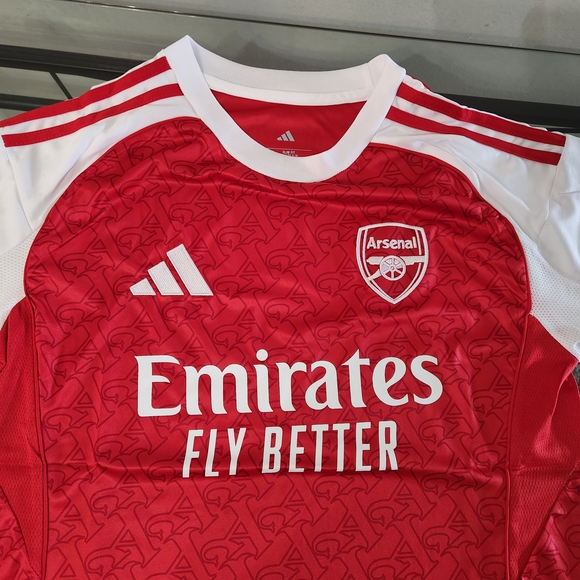 25/26 Arsenal Red and White Jersey - Picture 3 of 4